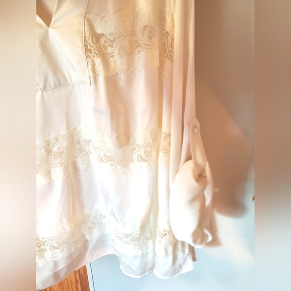 Dana B Ivory Lace Shirt - Picture 7 of 9